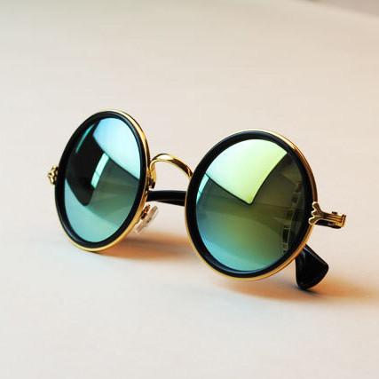Sunglasses-Women Fashion Retro Round